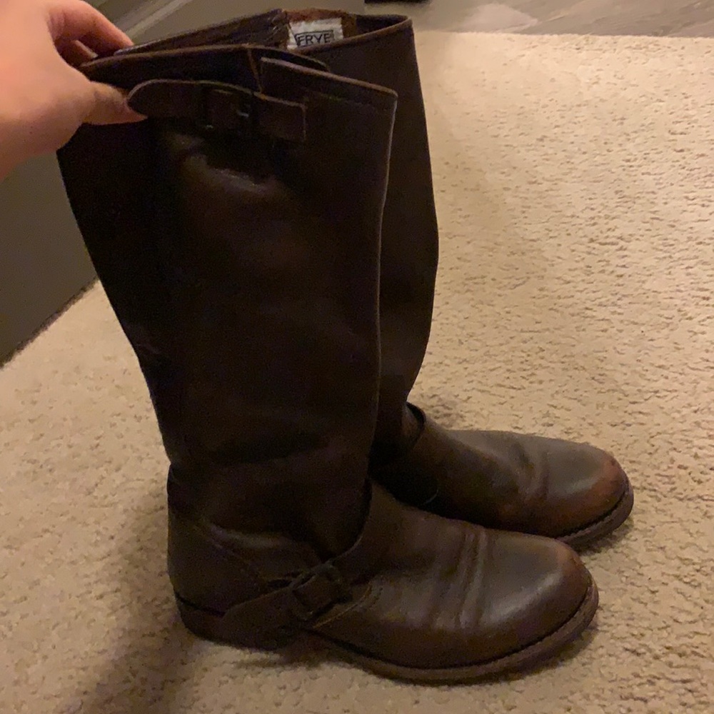 Frye medium sized boots